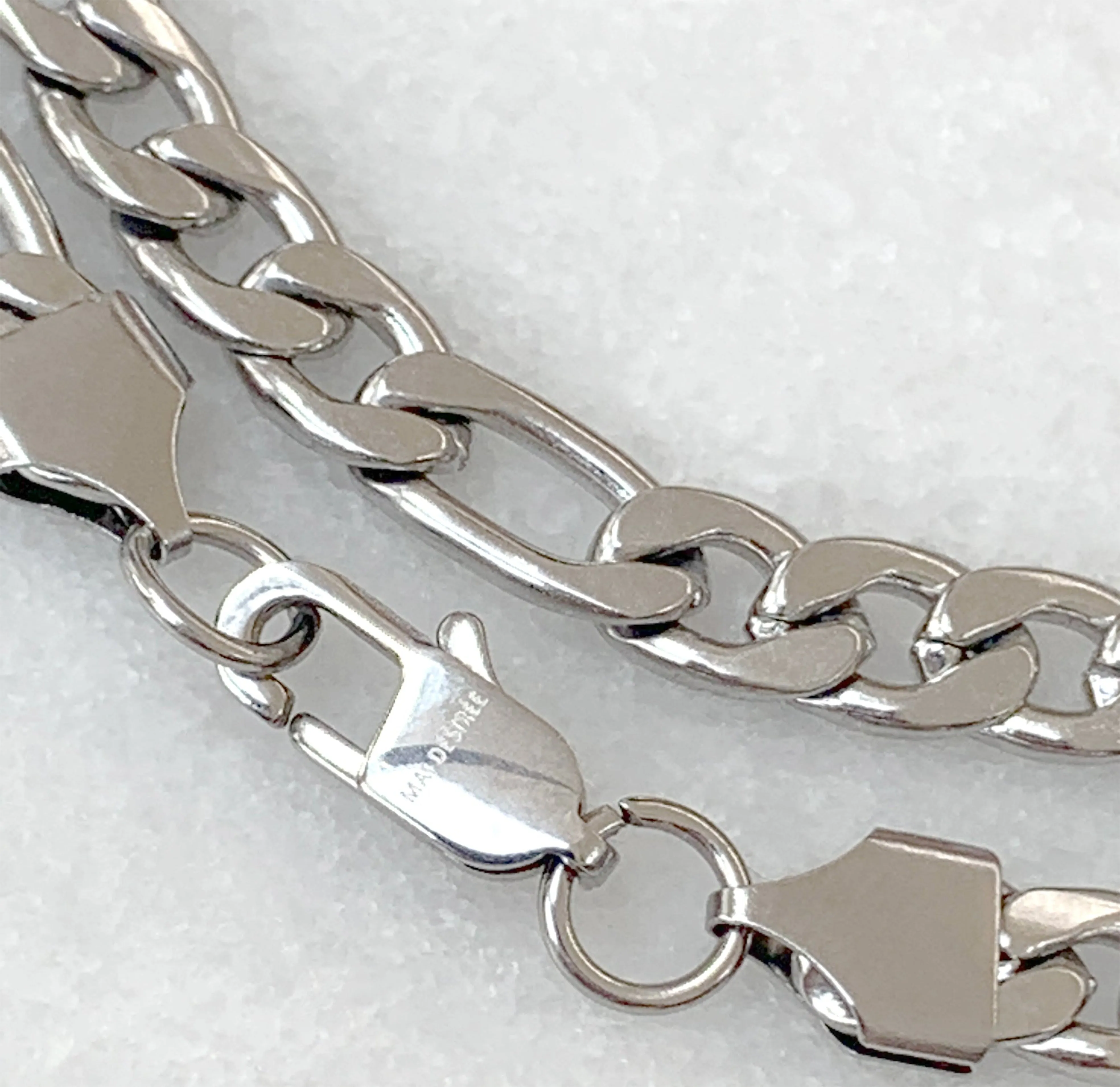 BROOKLYN SILVER FIGARO CHAIN NECKLACE