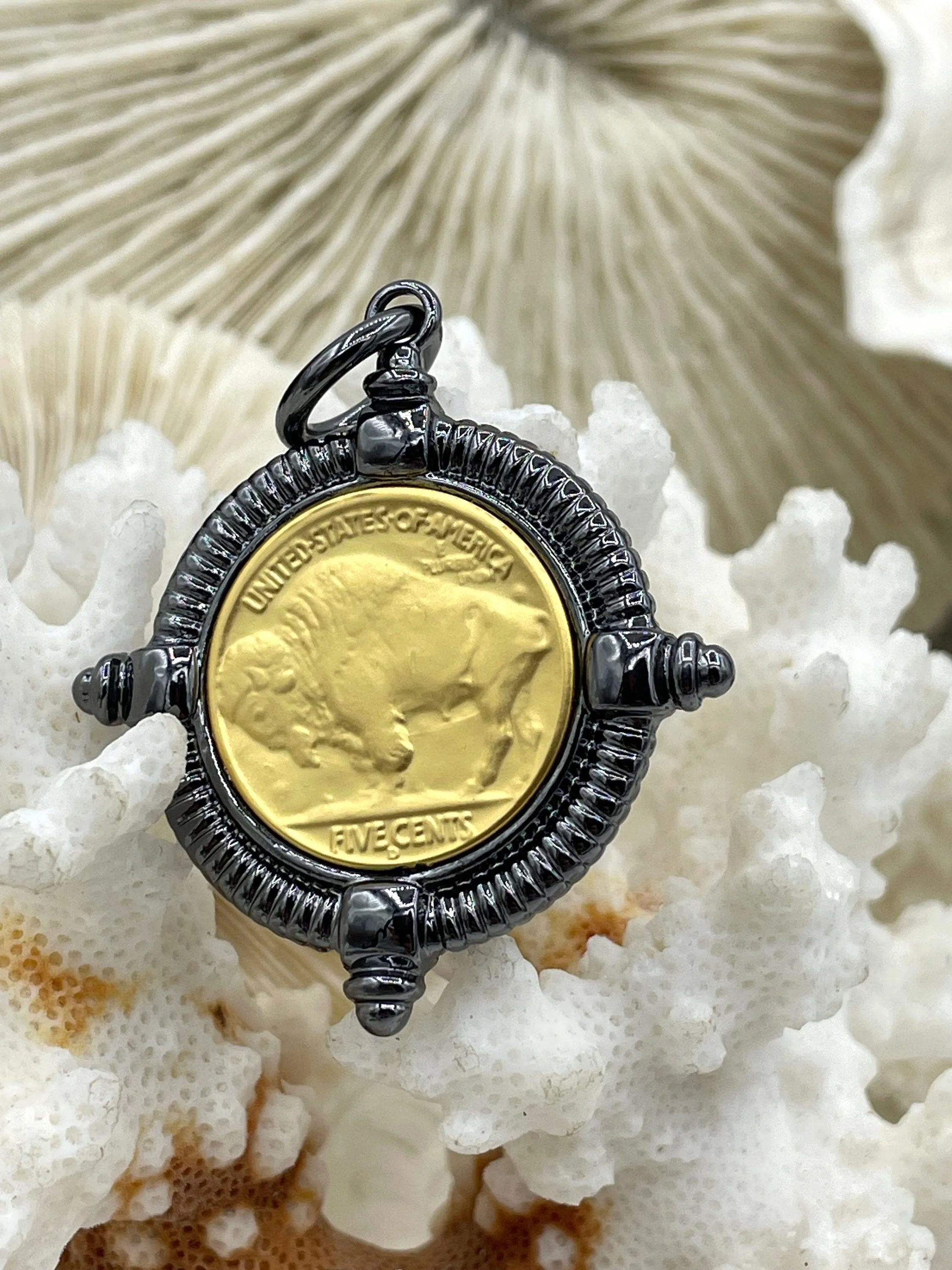 Buffalo Nickel Gold coin Pendant, Reproduction Gold Coin Pendant, Buffalo Nickel Pendant, Buffalo Nickel Coin Charm, 3 bezel color Fast Ship