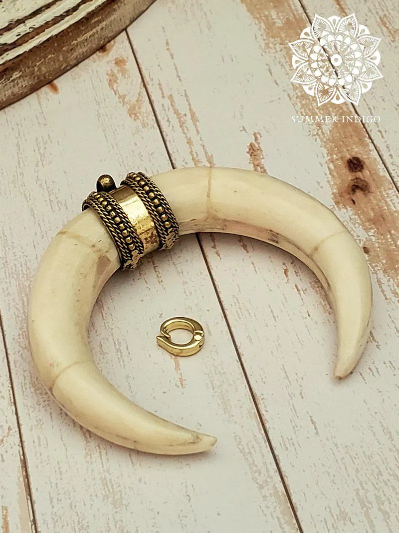 Double Horn Pendant - Bone White