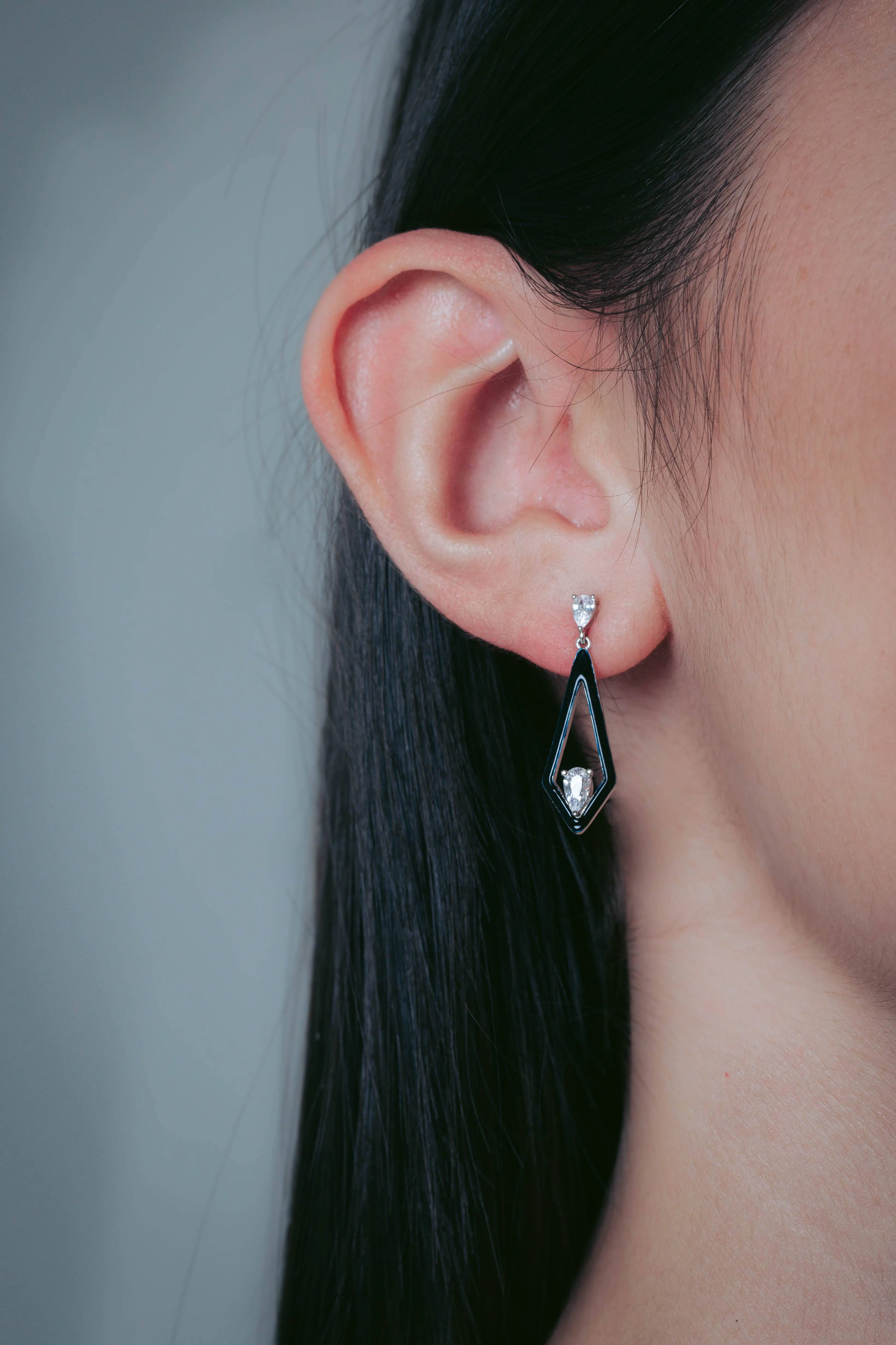 GEORGINI REFLECTION EVOKE EARRINGS SILVER & BLACK ENAMEL