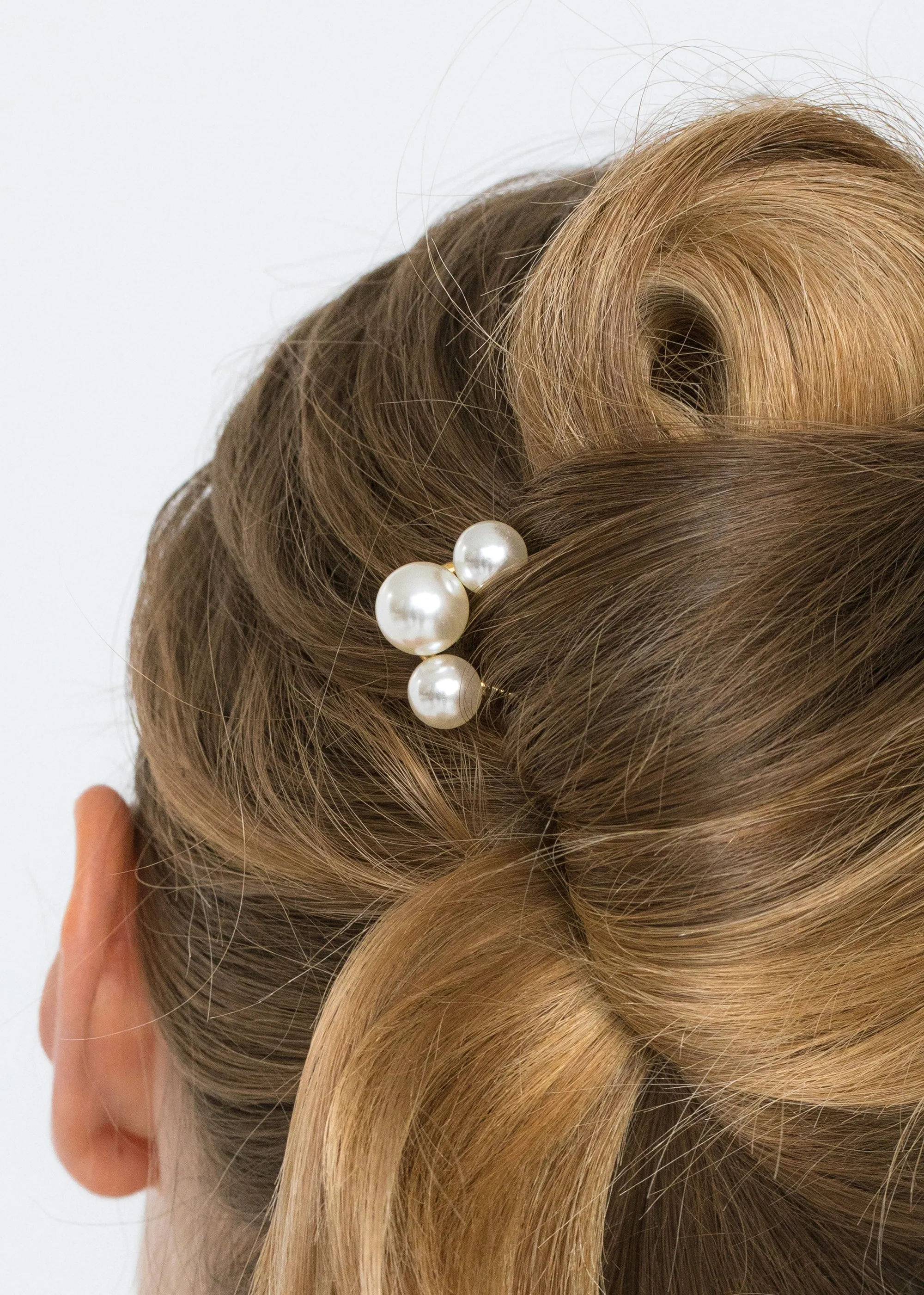 Gretel Hairpin -- Gold Pearl