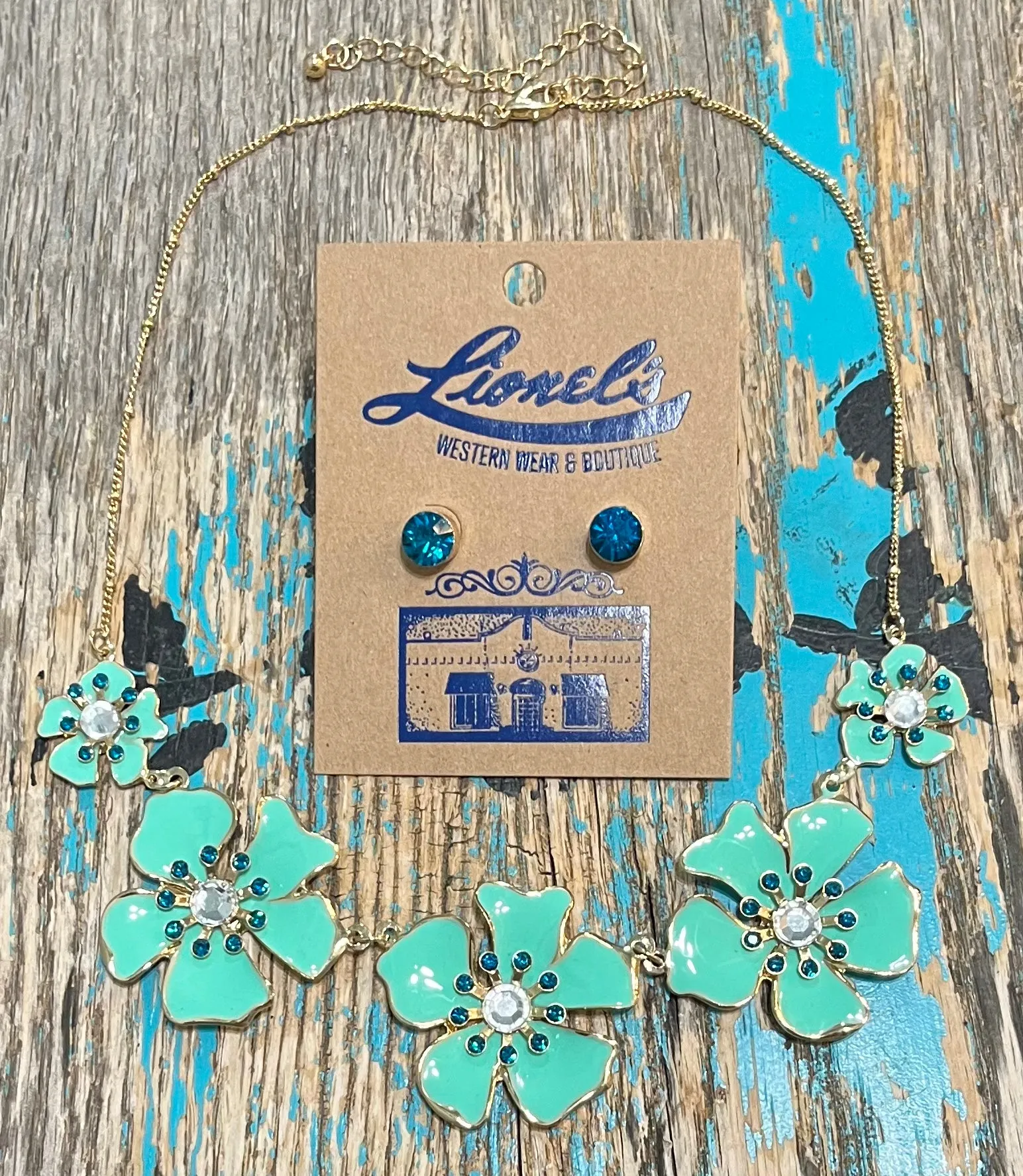 Light Turquoise Bold & Beautiful Necklace w/ Earring