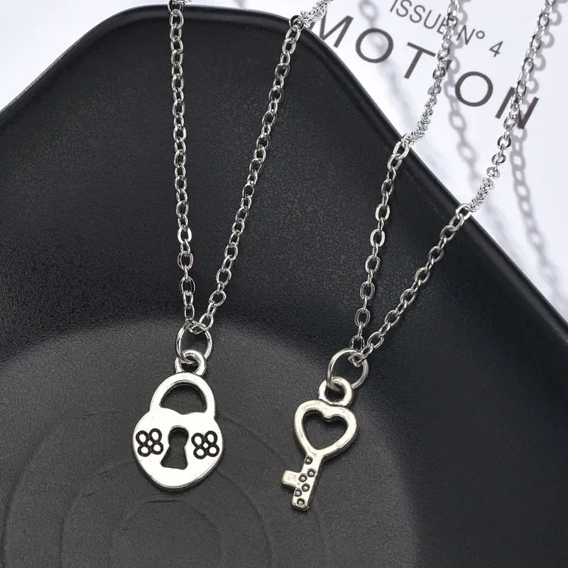 Romantic Couple Heart Clock Key Detachable Pendant Necklaces