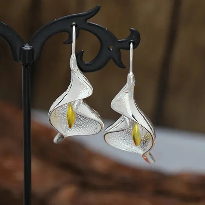 Serene Bloom Calla Earrings