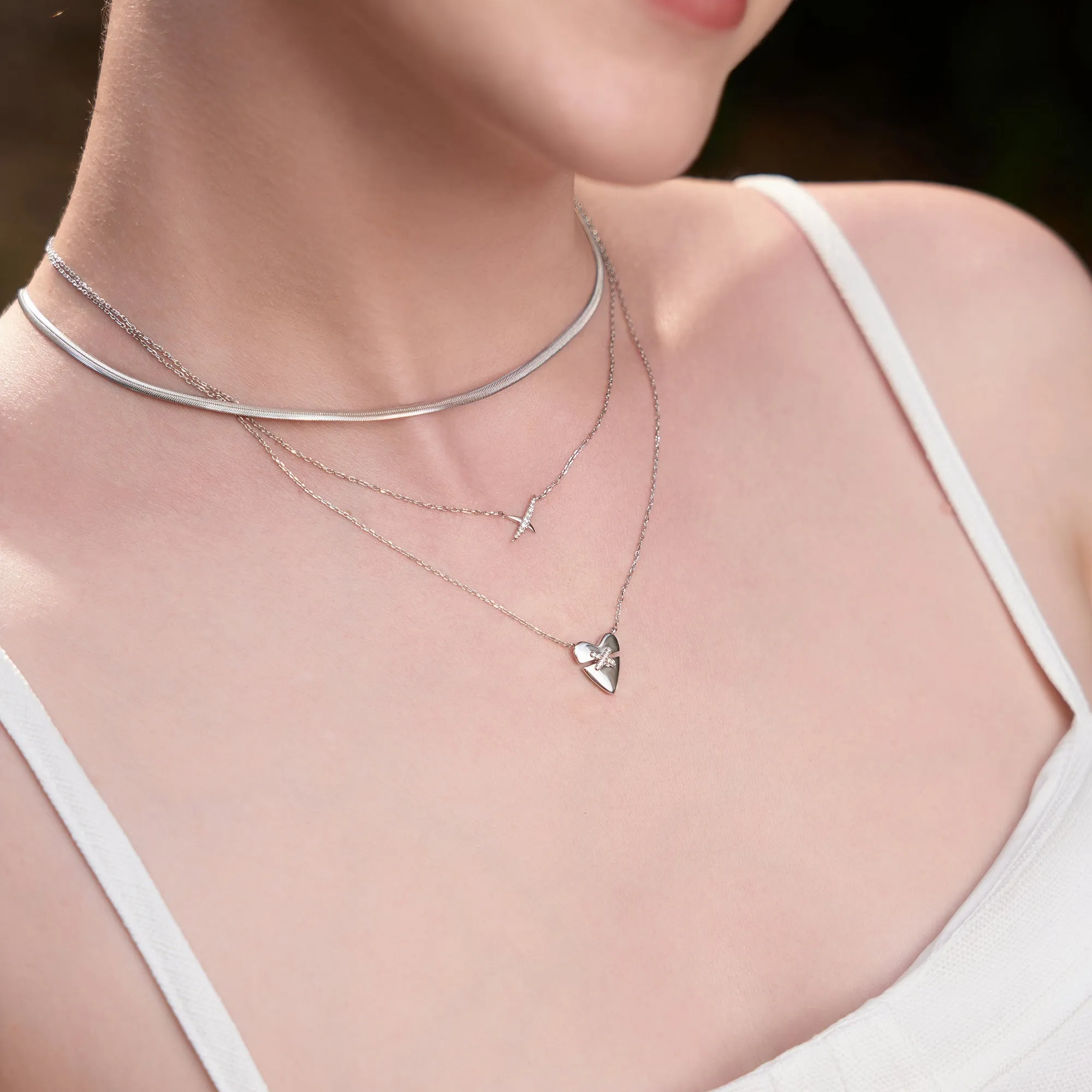 Silver Heart Kiss Pave Necklace