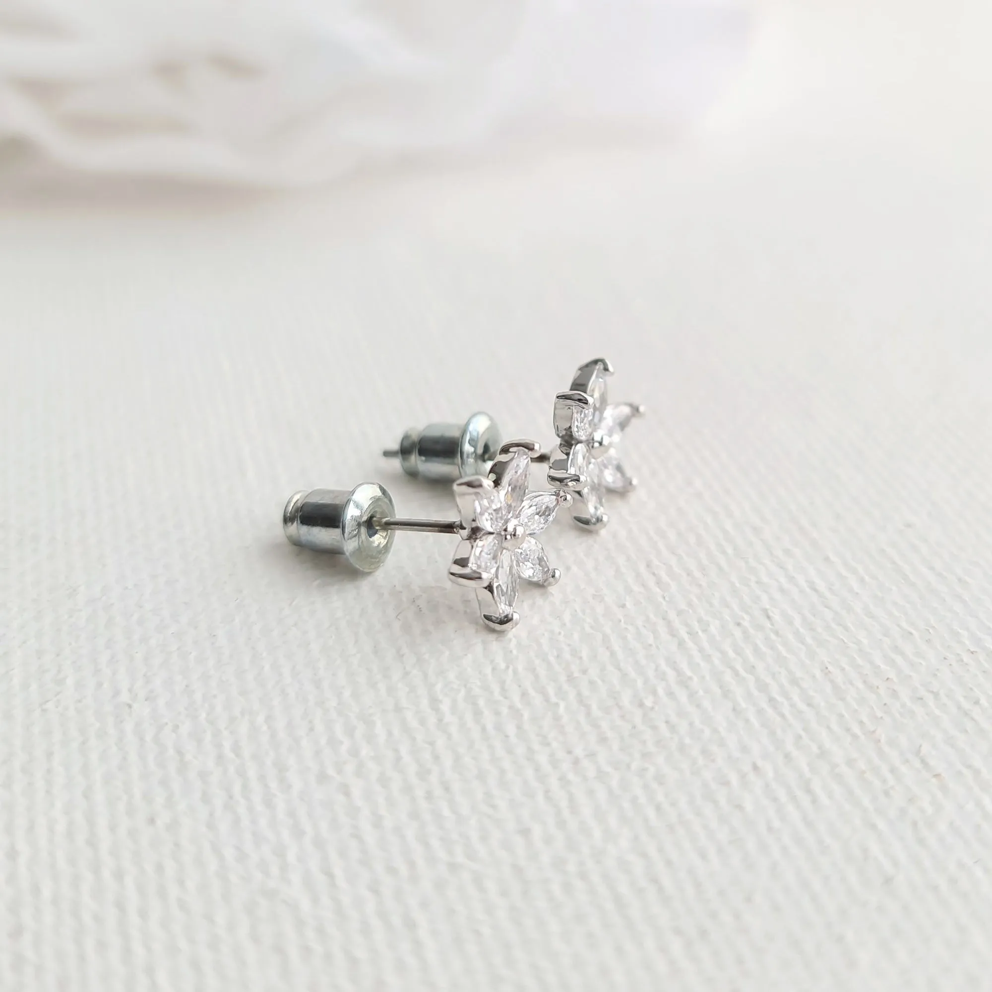 Sparkling Flower Stud Earrings-Trisha