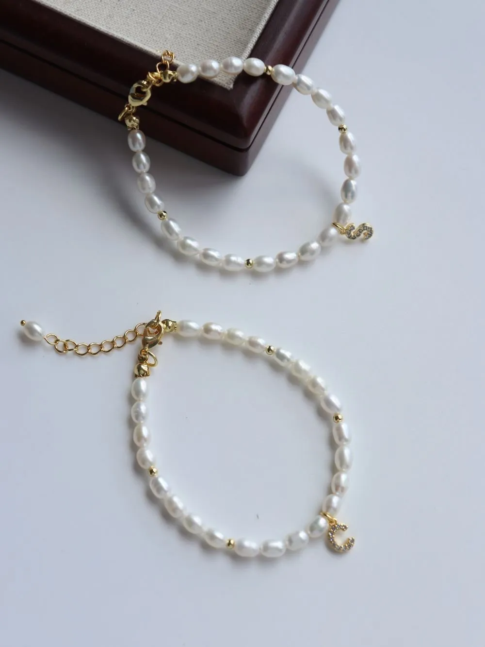 Zircon Letter Pendant Pearl Bracelet